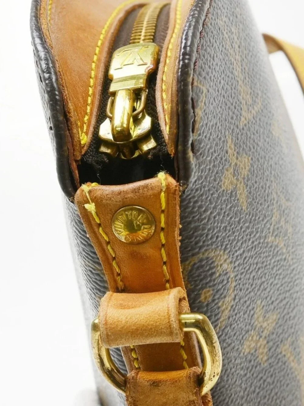 LOUIS VUITTON DROUOT SHOULDER BAG MONOGRAM